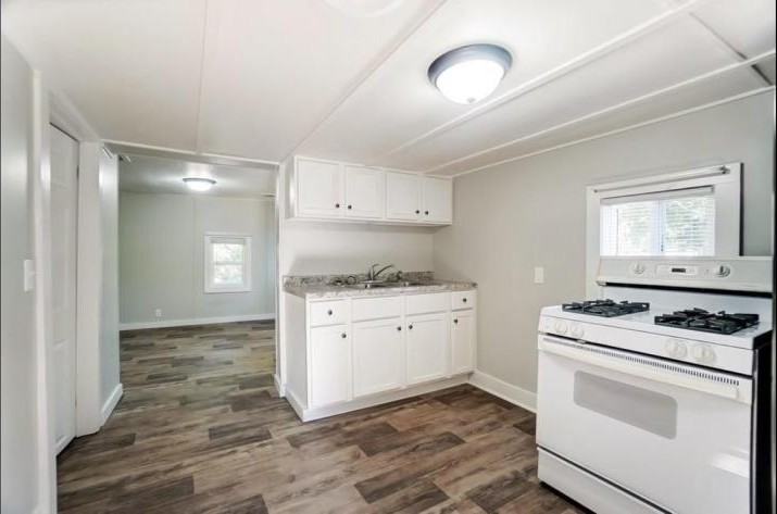 908 E Garfield St - Photo 3 of 9