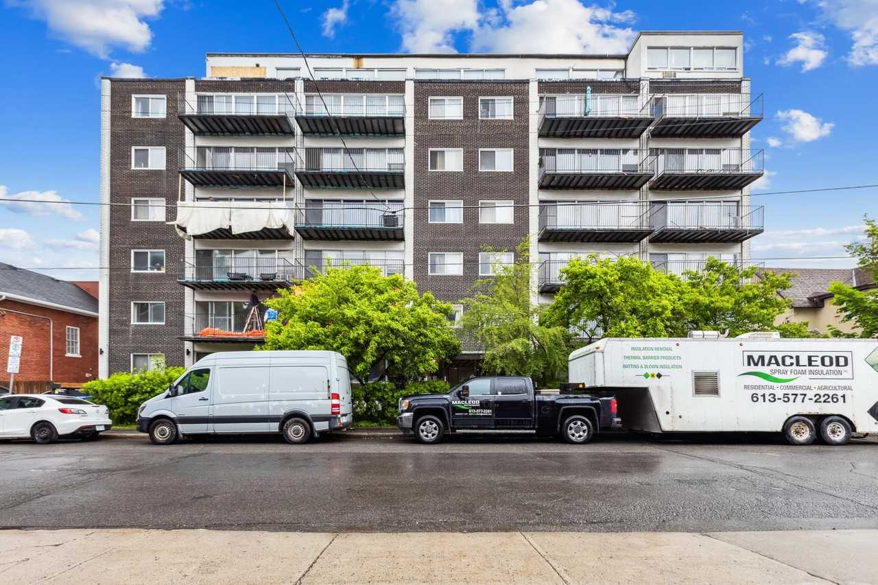 Besserer Street Apartments 325 Besserer St, Ottawa, ON K1N 6B4