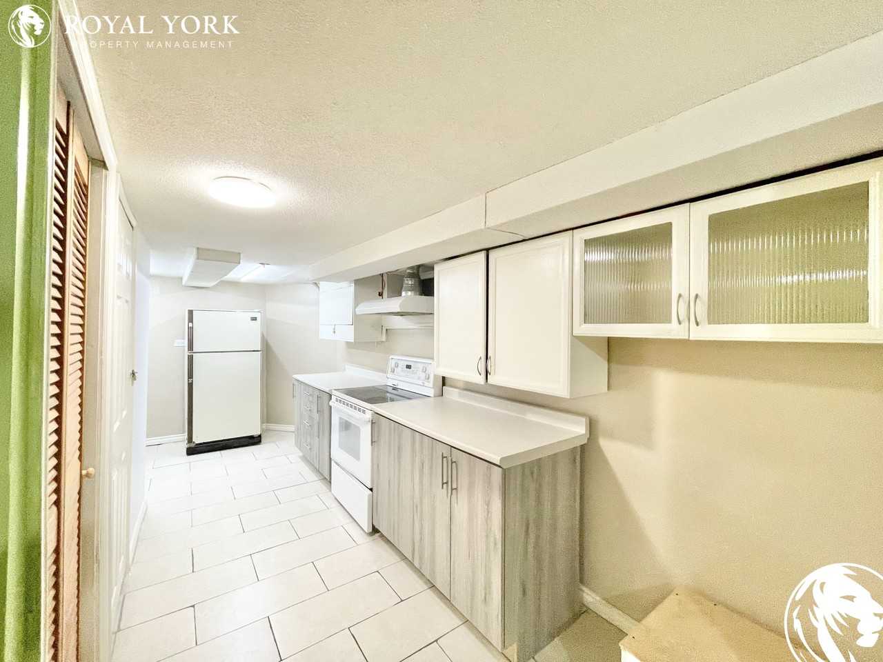 736 Albert St #2 - Photo 2 of 27