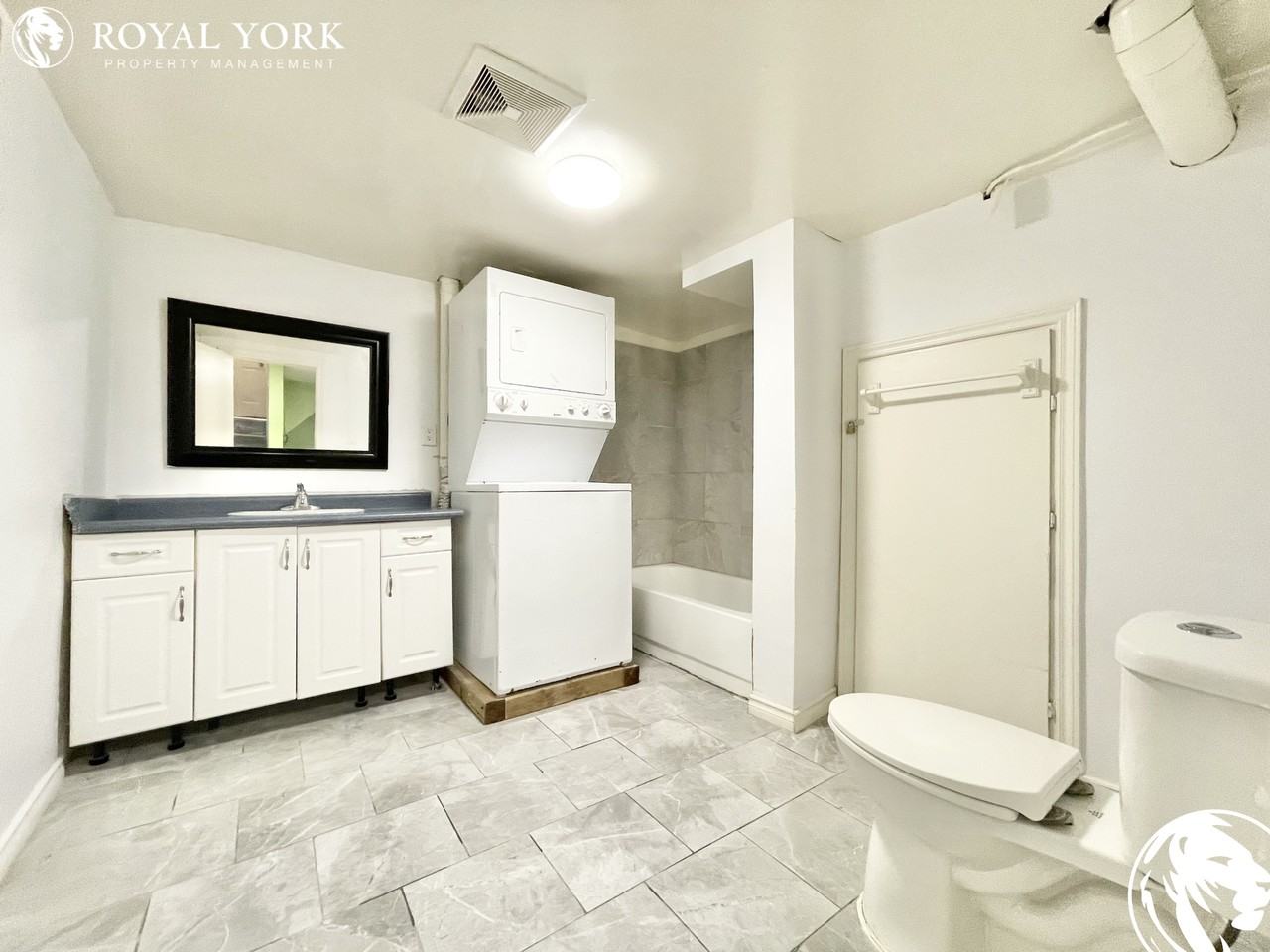 736 Albert St #2 - Photo 3 of 27