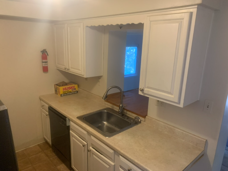 8616 Oakcrest Rd - Photo 6 of 22