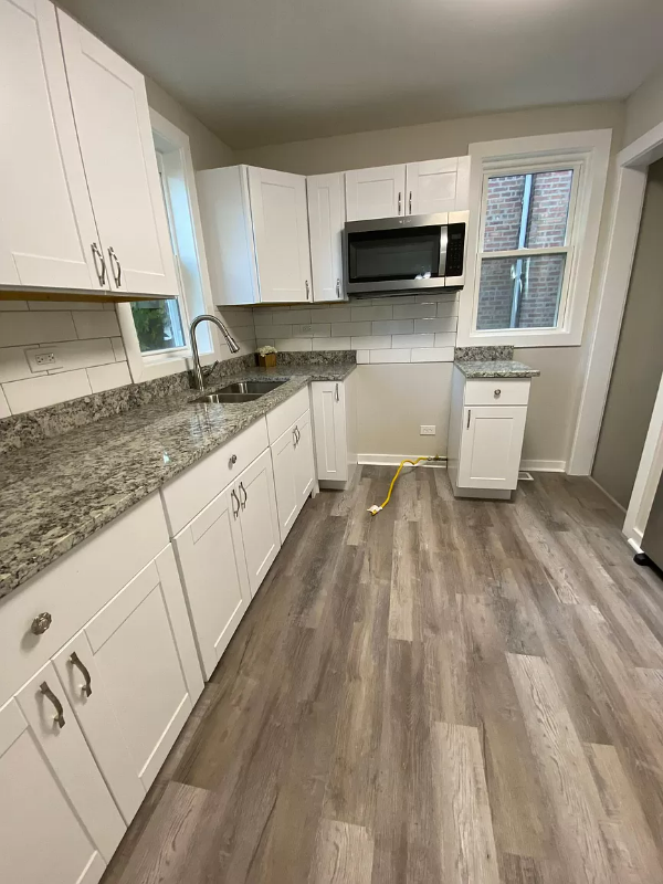 935 W 123rd St - Photo 3 of 11