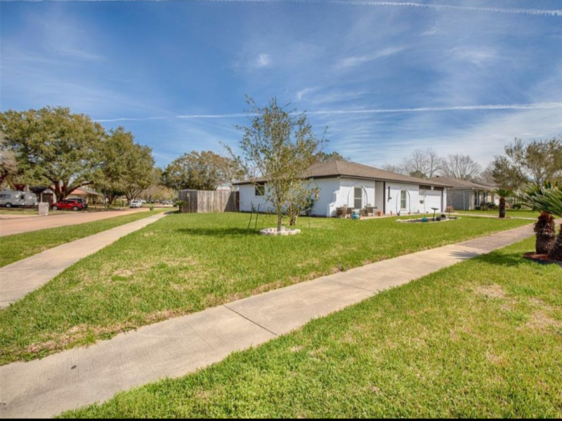 6230 Silver Leaf Dr - Photo 2 of 28