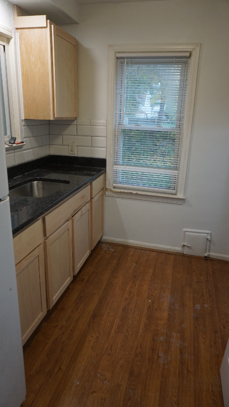 15430 Norborne Avenue - Photo 3 of 9