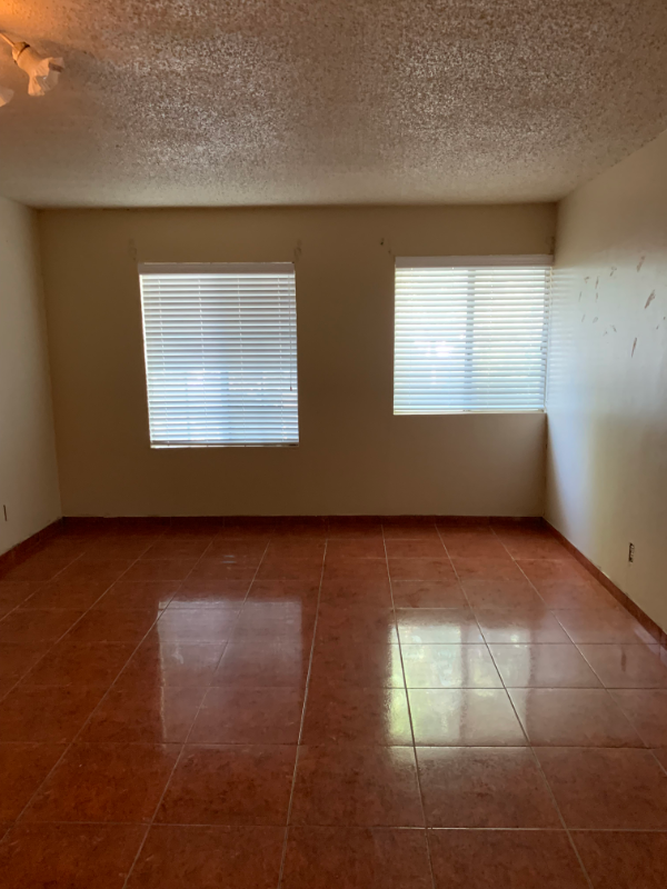 15750 Fellowship St - Photo 6 of 11