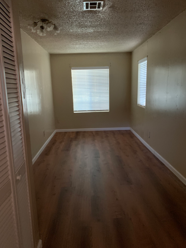 15750 Fellowship St - Photo 7 of 11