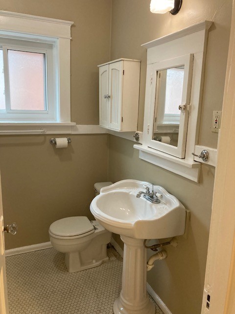 1312 Mccausland Ave #2 - Photo 3 of 7