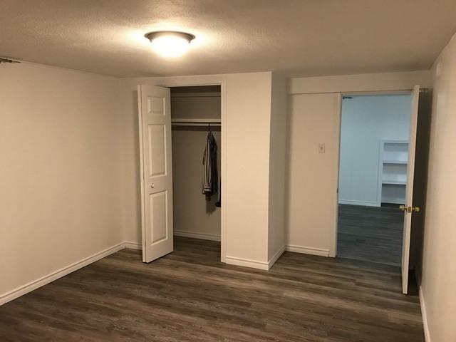 822 Roxborough Avenue - Photo 2 of 10