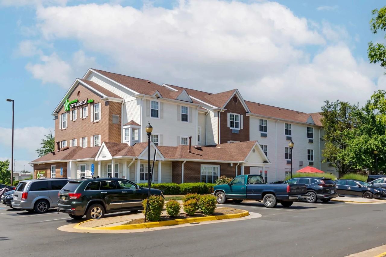 Apartments for Rent in Chantilly, Greenbriar, VA 49 Rentals Zumper