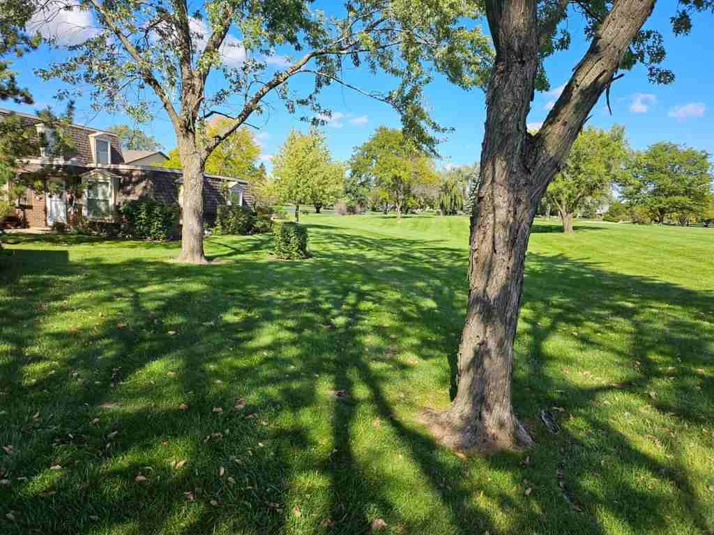 760 Gloucester Dr #760 - Photo 2 of 17