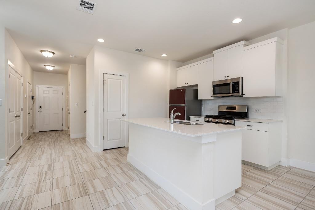 533 White Steppe Way #NA