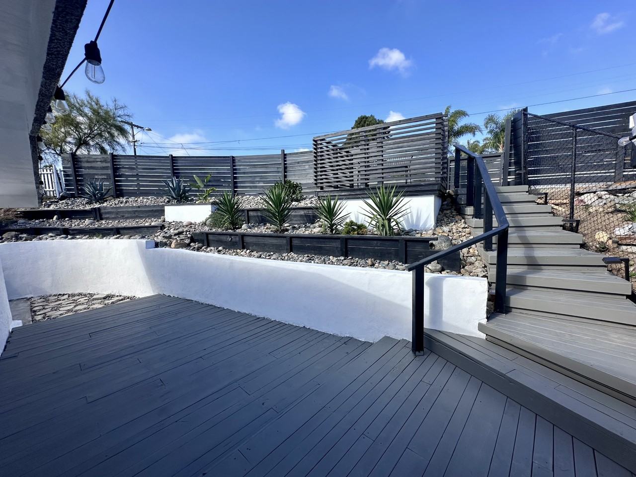 1264 Loretta St - Photo 3 of 17