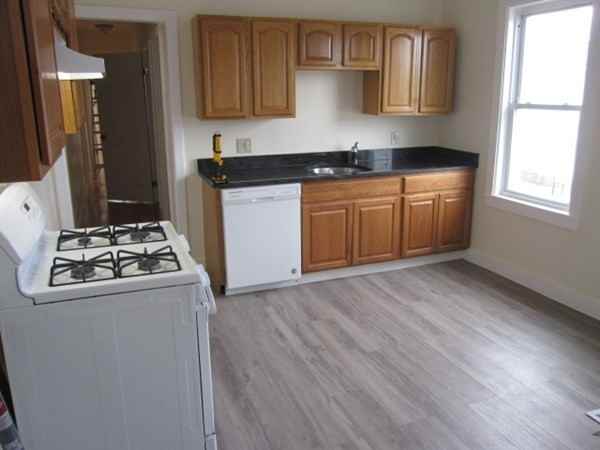 9 Inwood St #3 - Photo 2 of 11