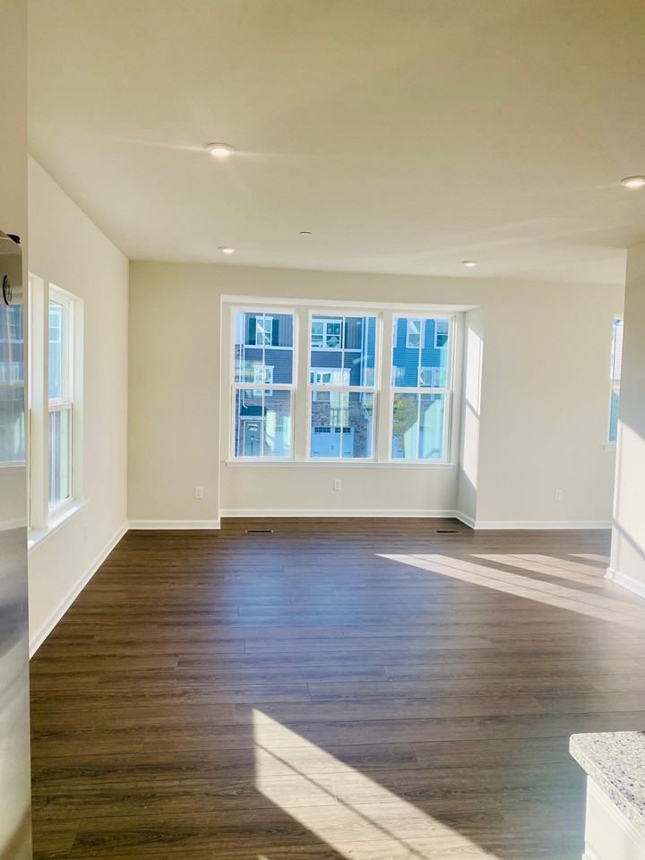 101 Lupine Dr #101 - Photo 3 of 13
