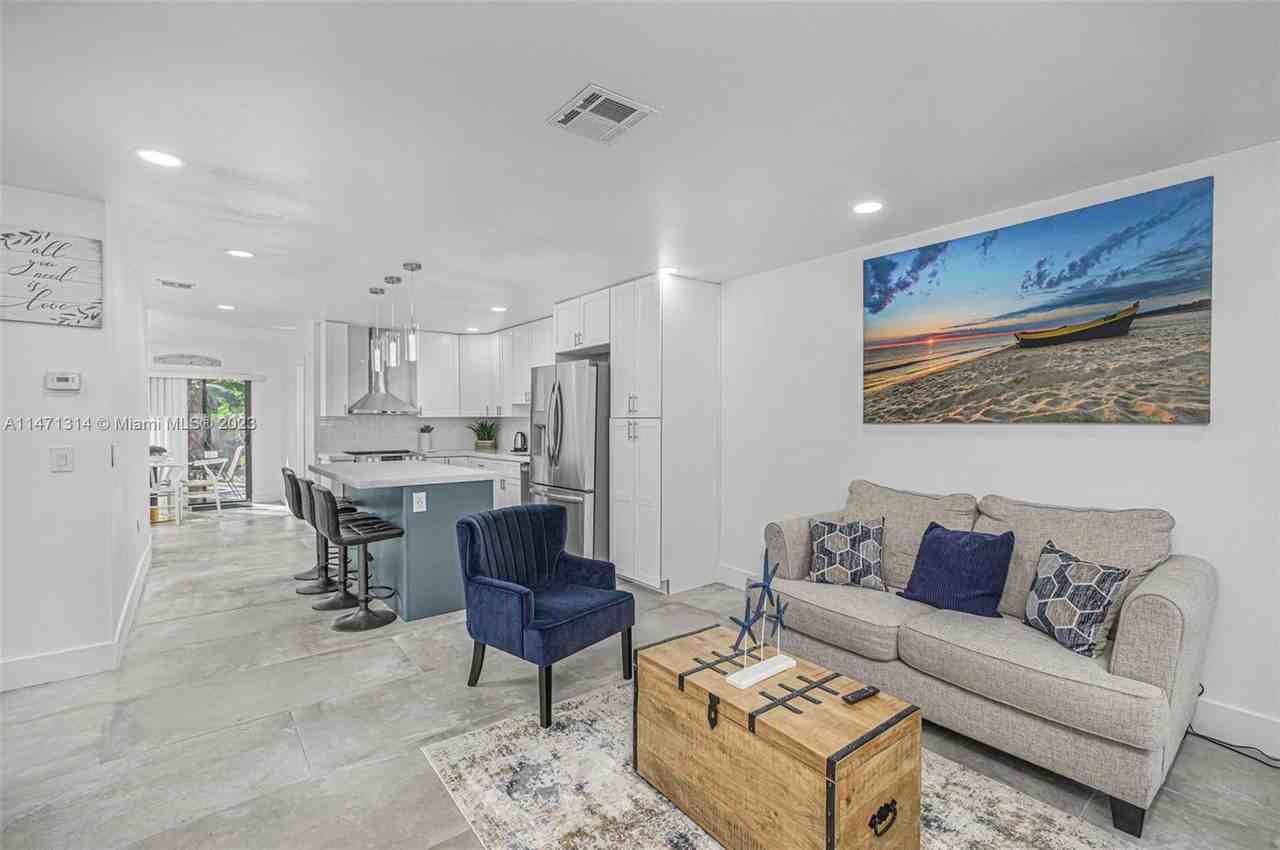 2612 Se Clayton St #2622 - Photo 3 of 20