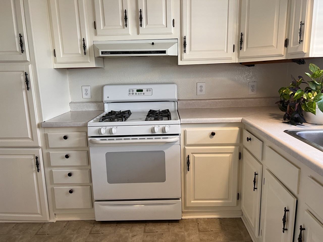 808 Abeyta Dr #NA - Photo 2 of 12