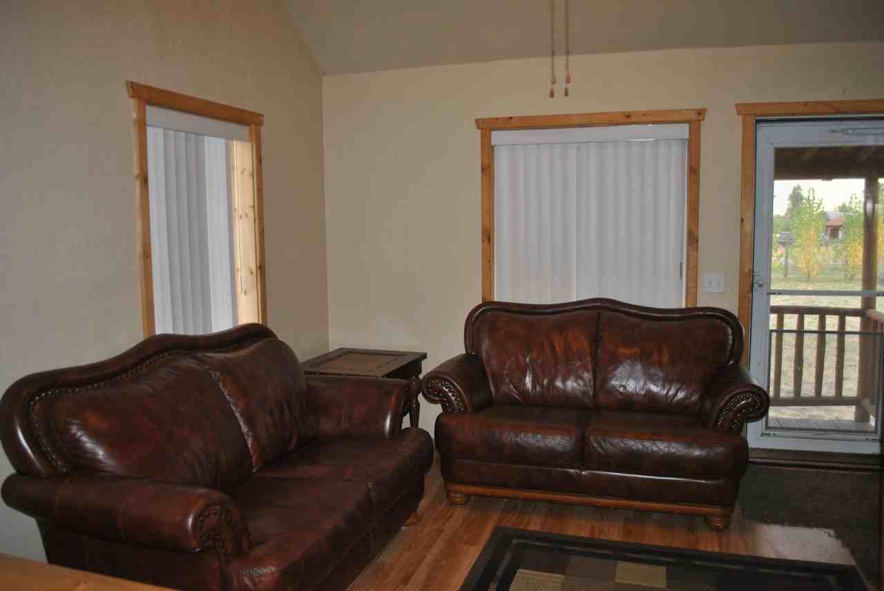 2551 E 600 N - Photo 3 of 16