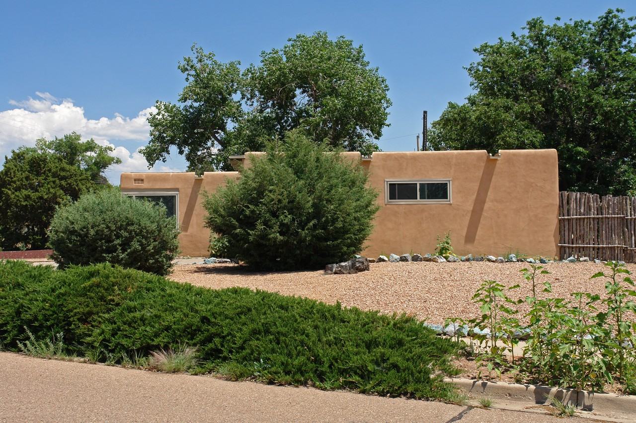 100 La Placita Cir - Photo 2 of 11