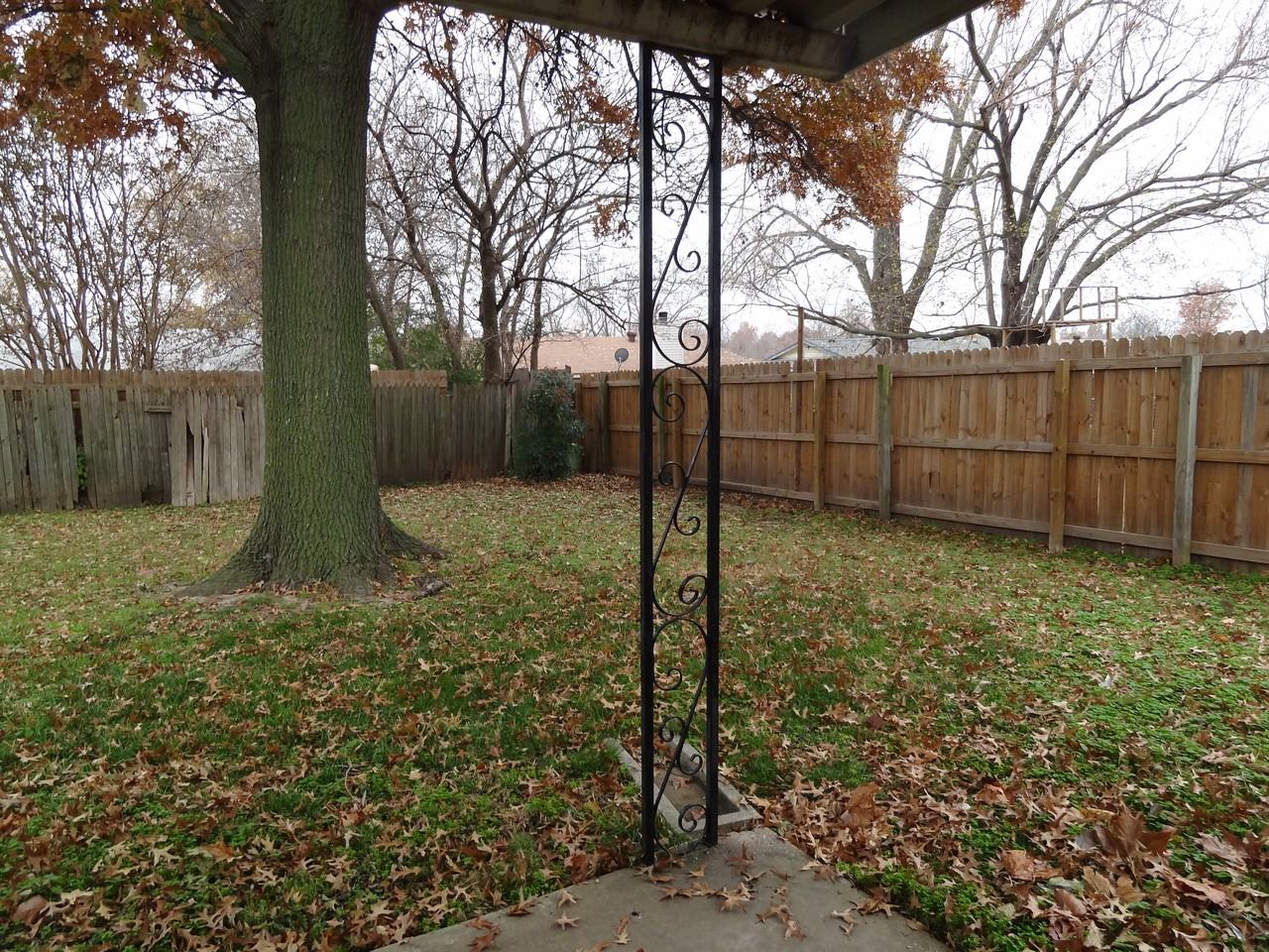 11908 E 15th St - Photo 3 of 13