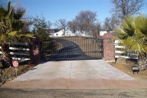 18860 Chad Ct - Photo 2 of 9