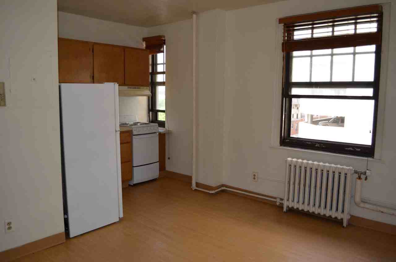 Paige Hall - Photo 4 of 14