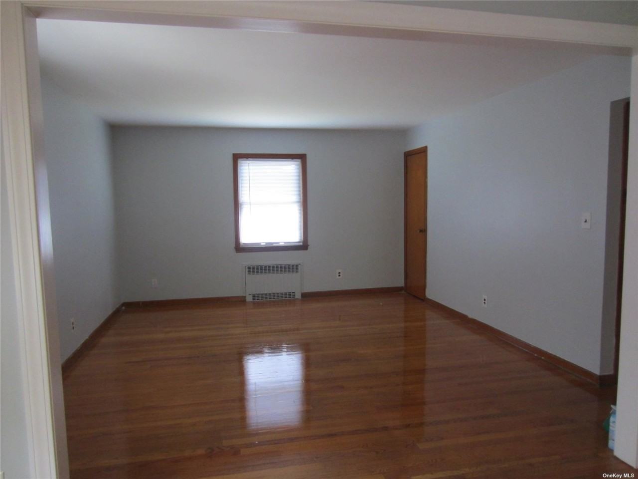 10 Nostrand St - Photo 3 of 5