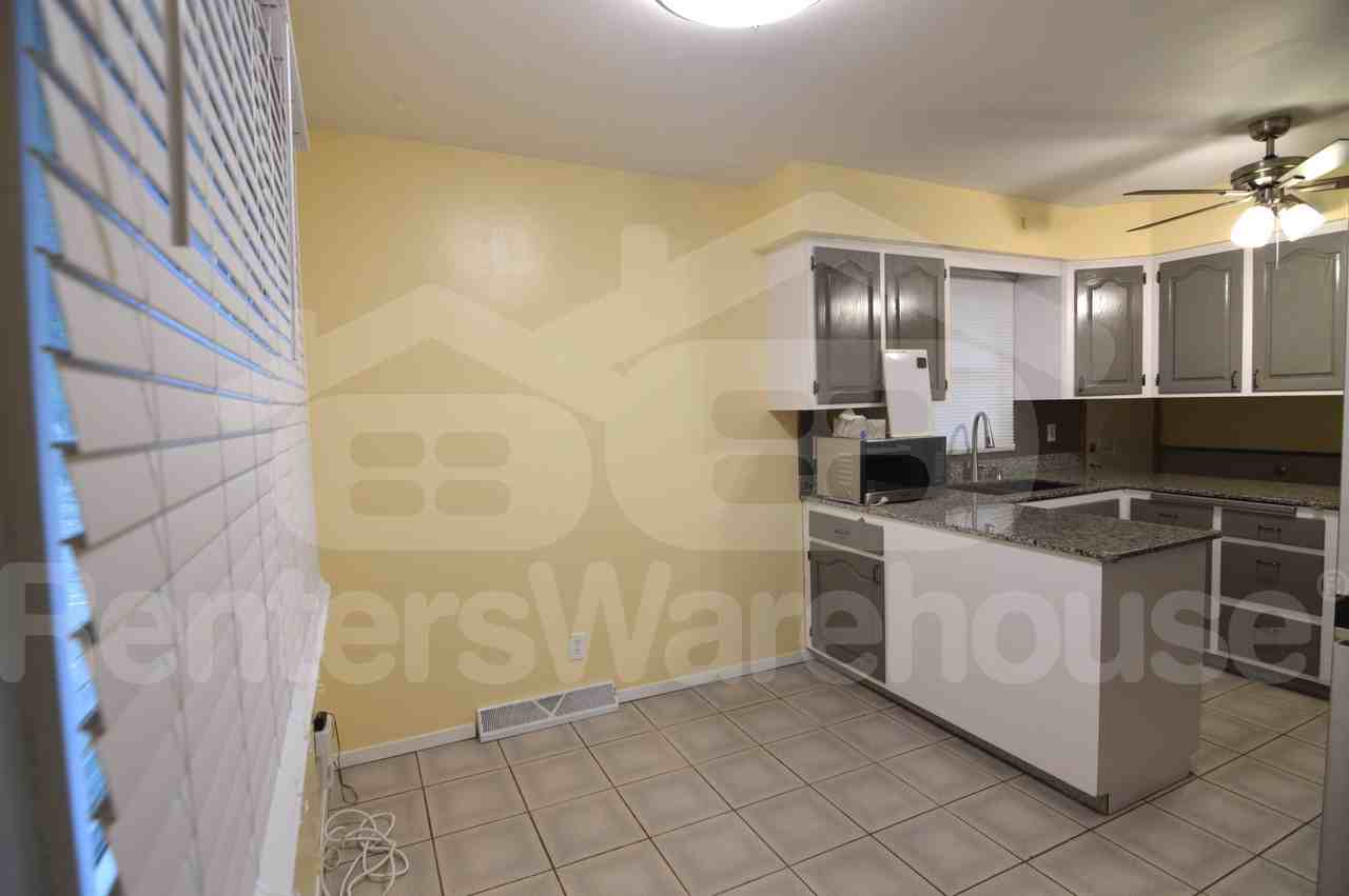 3801 39th Ave S - Photo 3 of 10