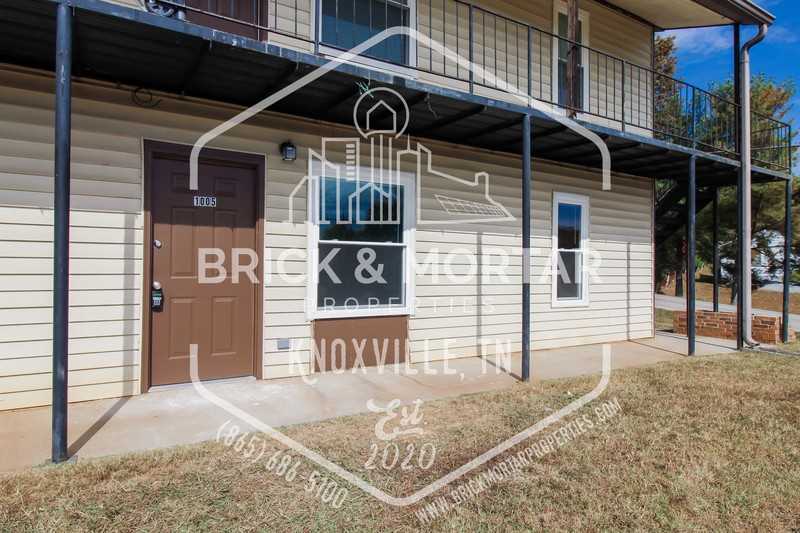 1005 Clendenen Rd - Photo 2 of 16