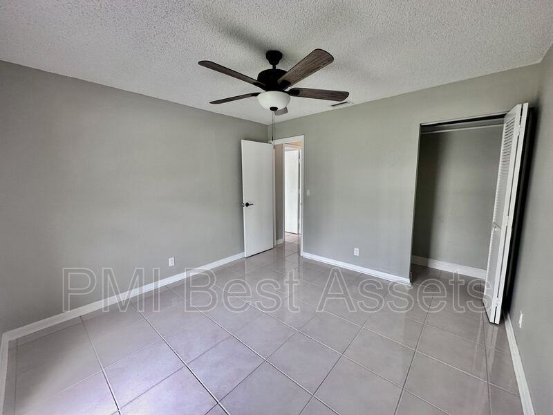 47-49 Se 13Th St, Dania Beach, FL 33004 - Photo 3 of 16