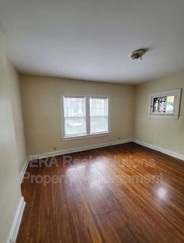 230 Midland Ave - Photo 2 of 21