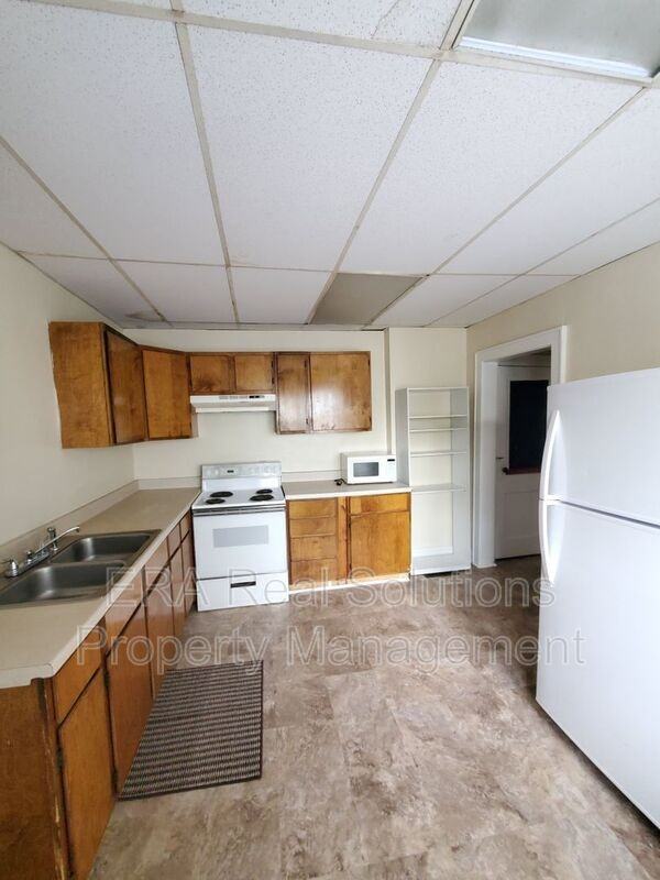 230 Midland Ave - Photo 3 of 21