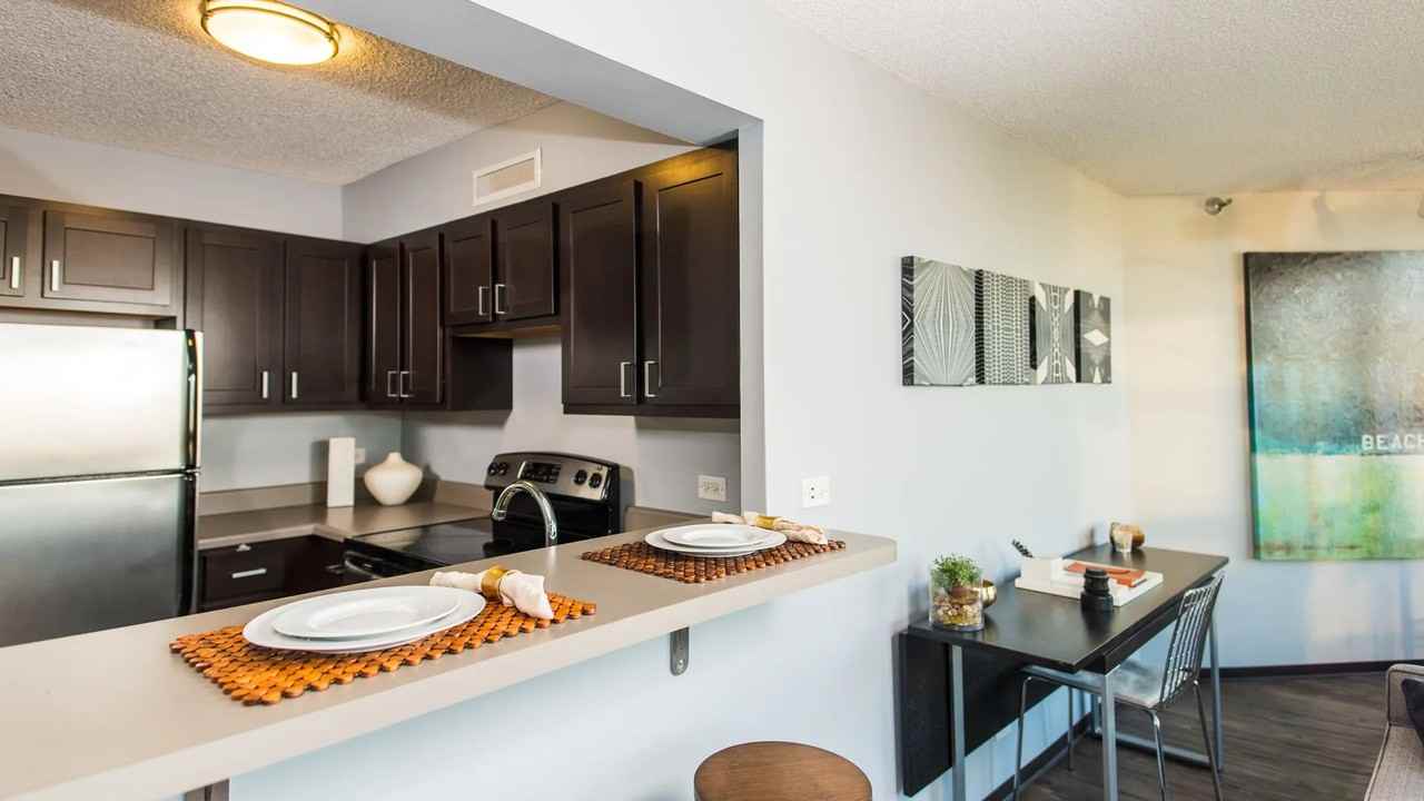 W Madison St - Photo 2 of 7