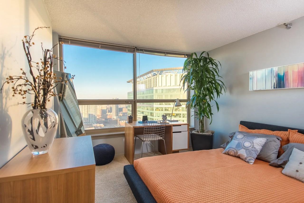 W Madison St - Photo 5 of 7