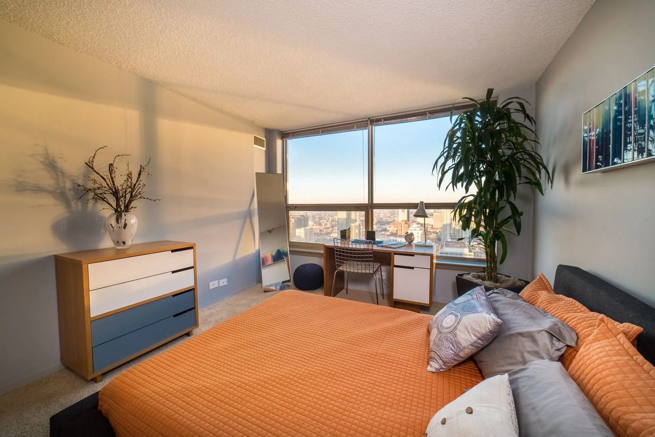 W Madison St - Photo 6 of 7