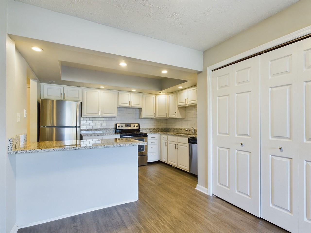 Edgewater Apartments 6701 N College Ave, Indianapolis, IN 46220 Zumper