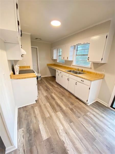 635 Maxwell St - Photo 3 of 9