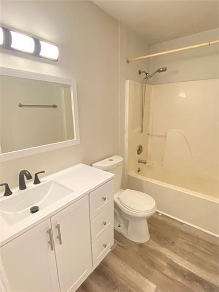 635 Maxwell St - Photo 6 of 9