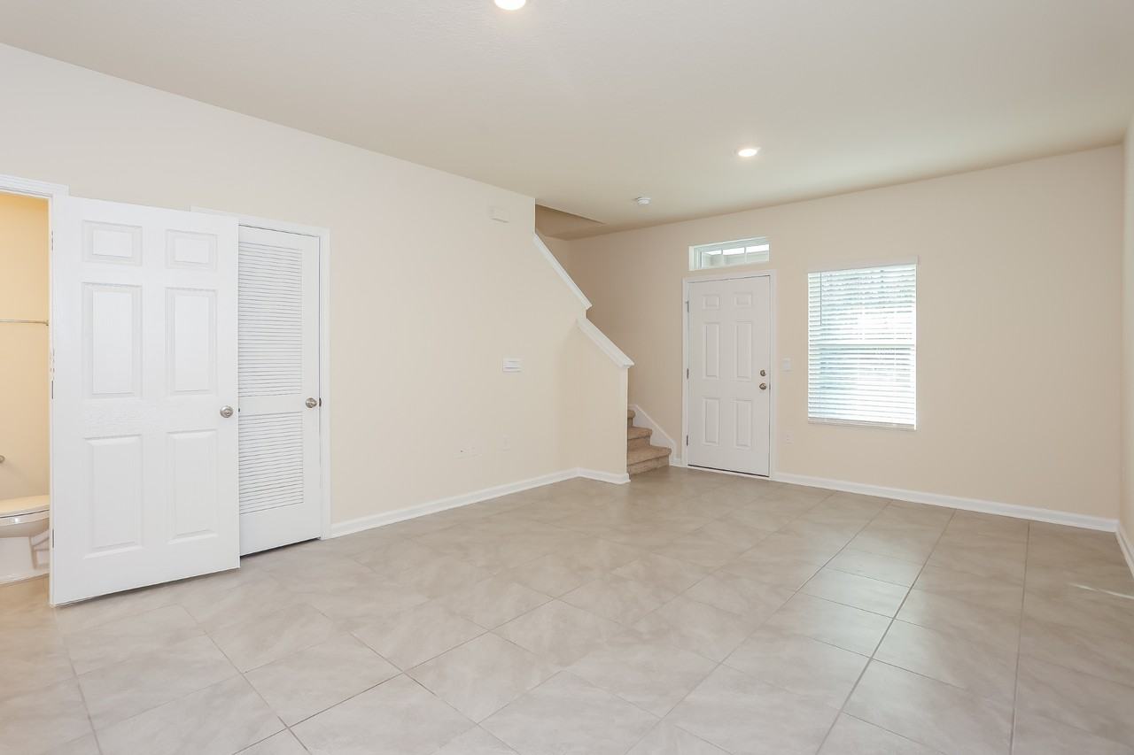 86840 Mainline Rd - Photo 2 of 22