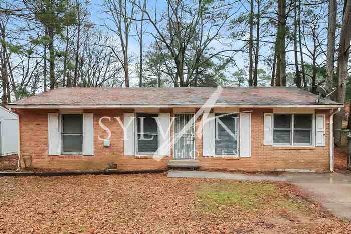 491 Bolton Rd Nw - Photo 2 of 13