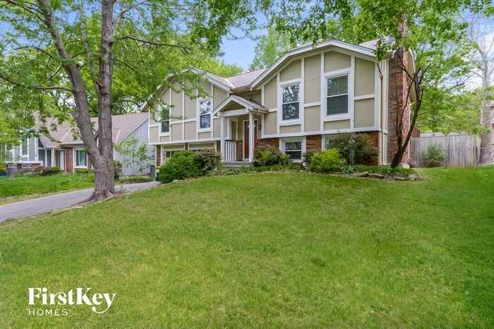 13008 W 102nd Ter - Photo 2 of 15