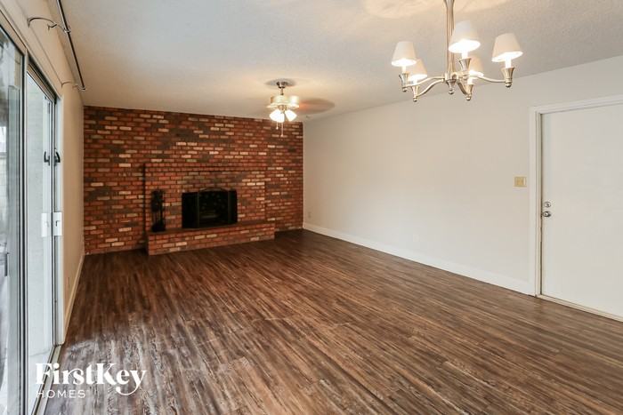 5369 S Siesta Ln - Photo 3 of 15