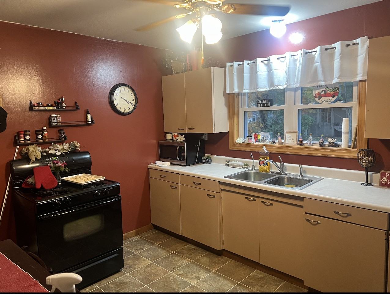 110 Rural Ave #NA - Photo 3 of 6