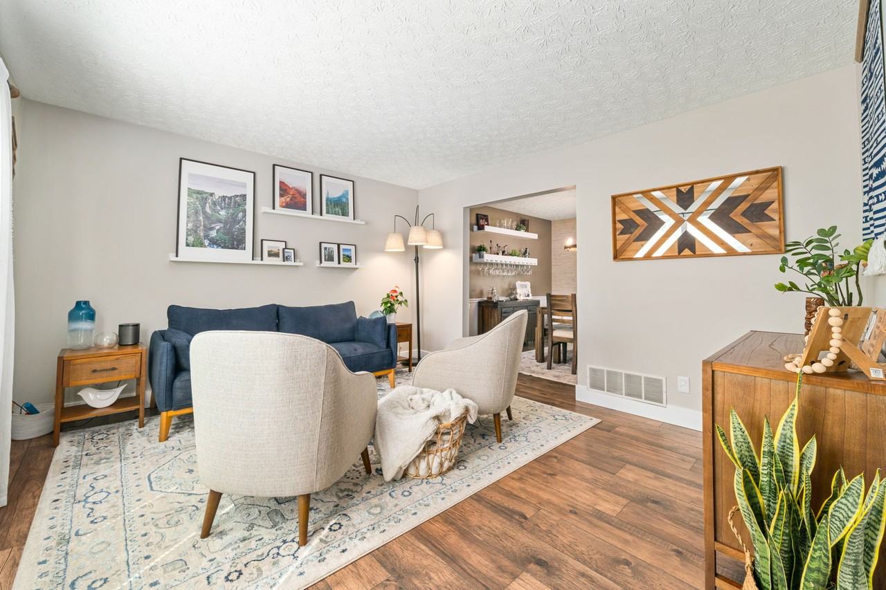 3700 Dinsmore Castle Dr #NA - Photo 2 of 17