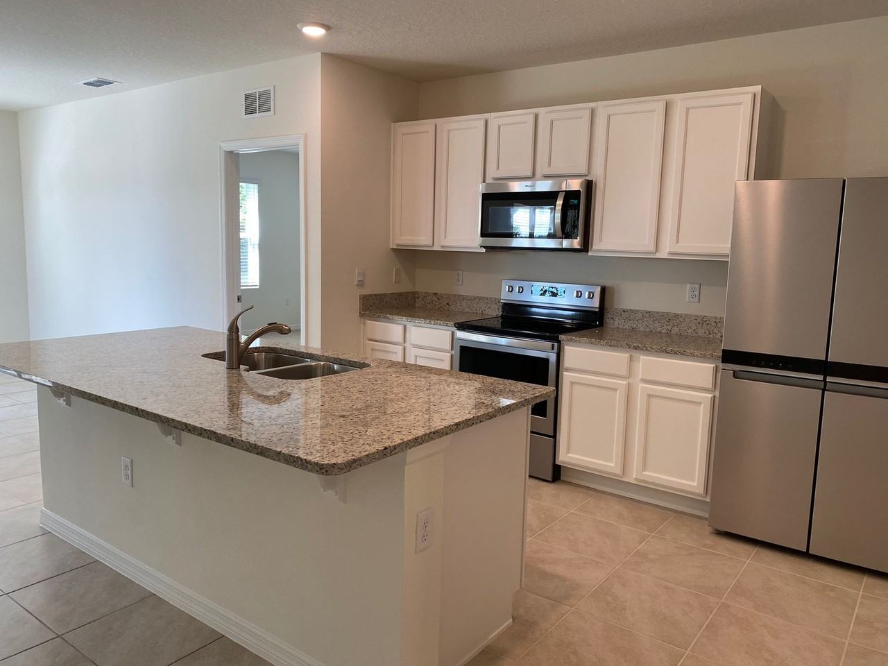 956 Brooklet Dr #1 - Photo 3 of 9