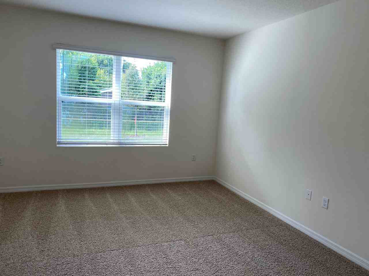 956 Brooklet Dr #1 - Photo 7 of 9