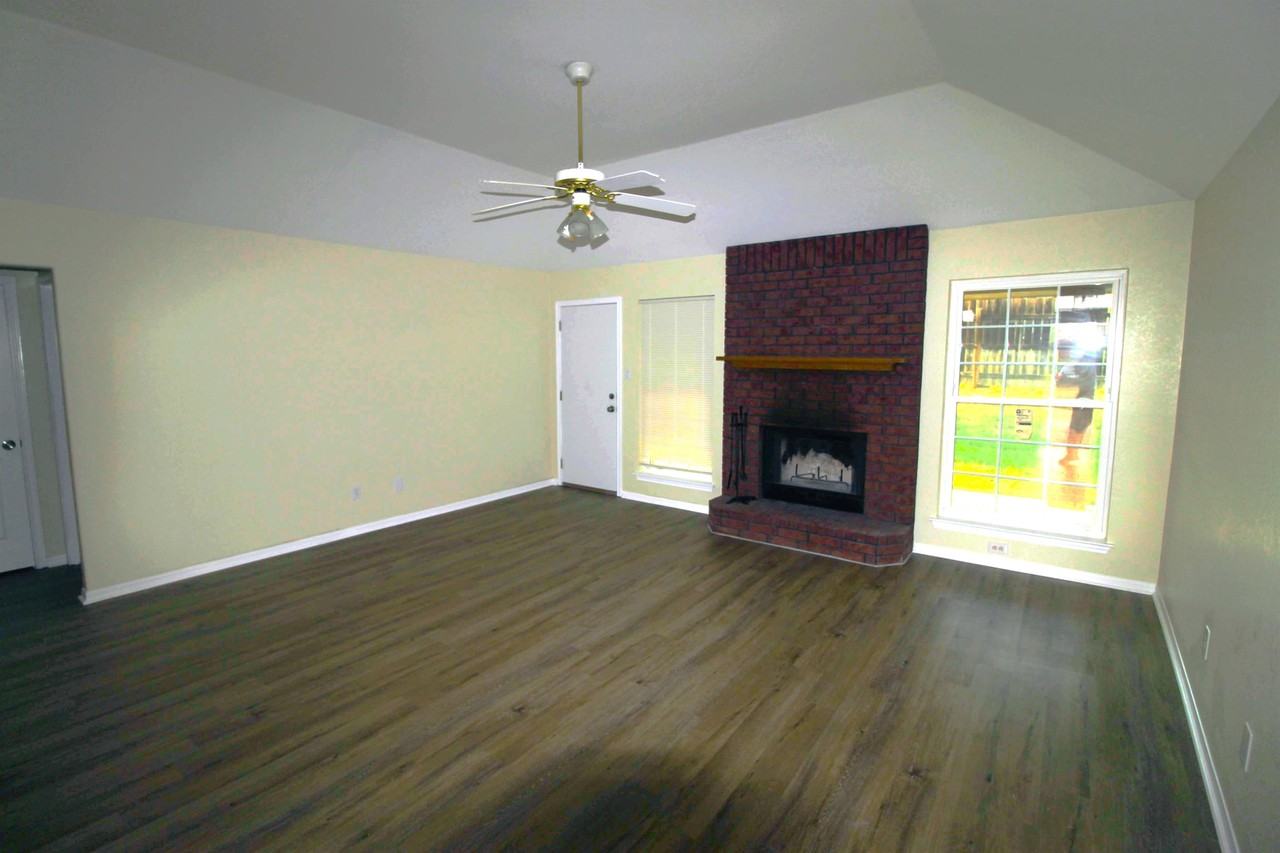 3901 Crosscut Loop #1 - Photo 4 of 17