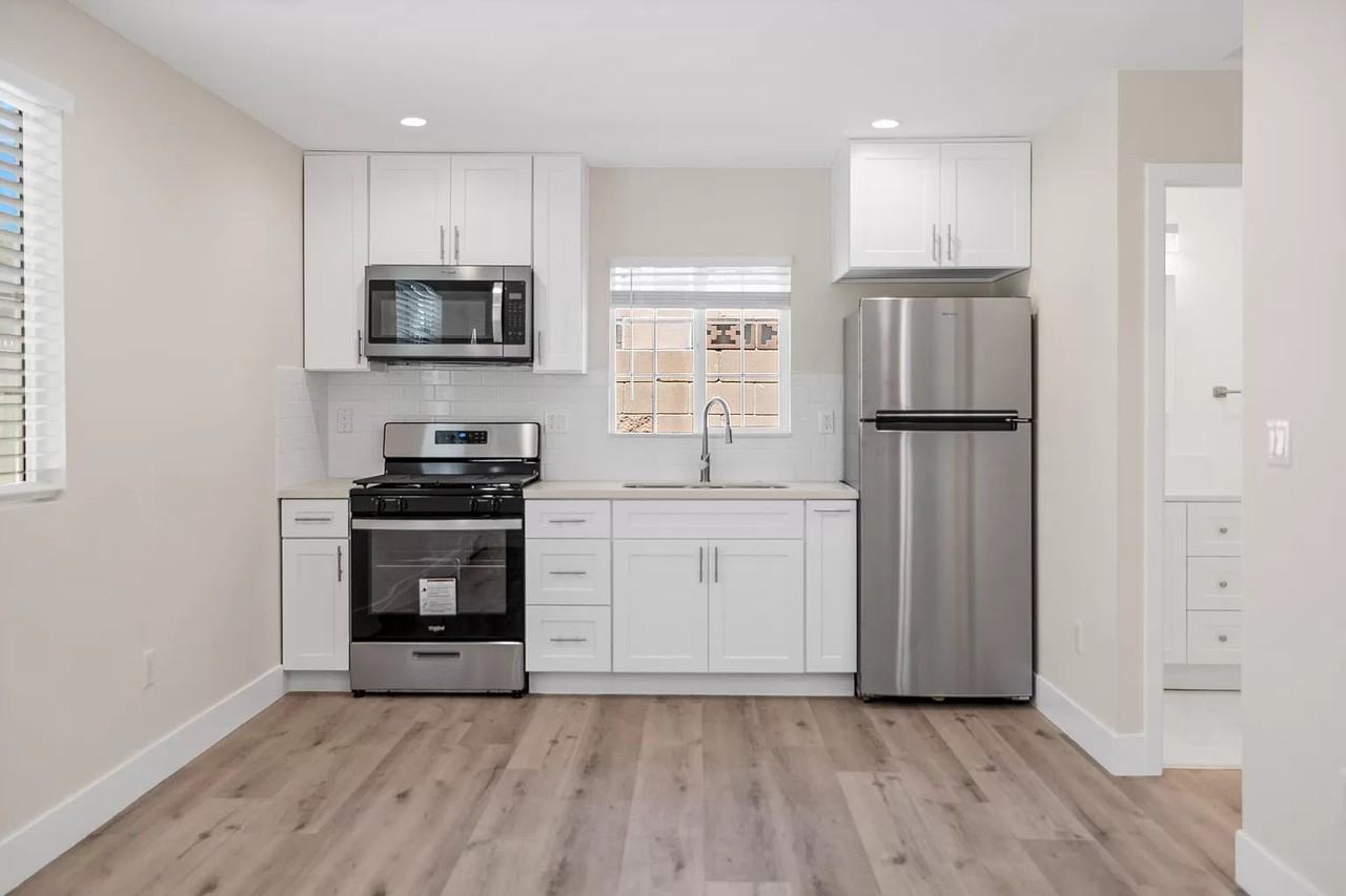 6935 Fallbrook Ave, Los Angeles, CA 91307 unit Rentals Zumper