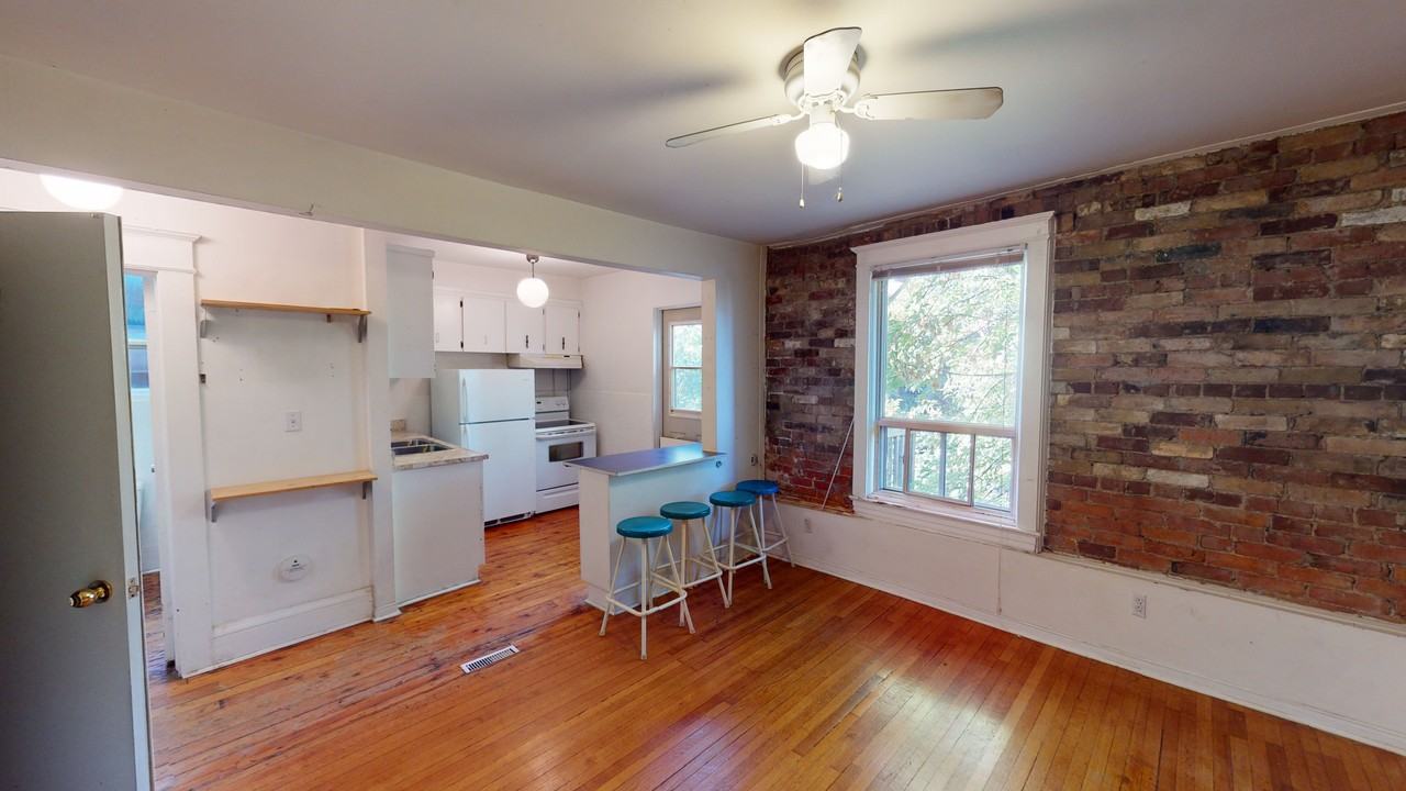 COLLEGE ST & OSSINGTON AVE Apartments 78 Dewson St, Toronto, ON M6H