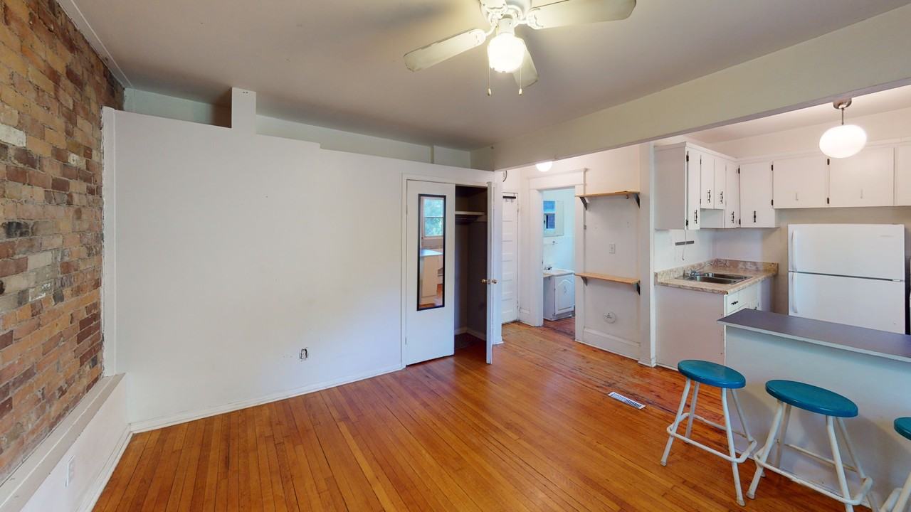 COLLEGE ST & OSSINGTON AVE Apartments 78 Dewson St, Toronto, ON M6H