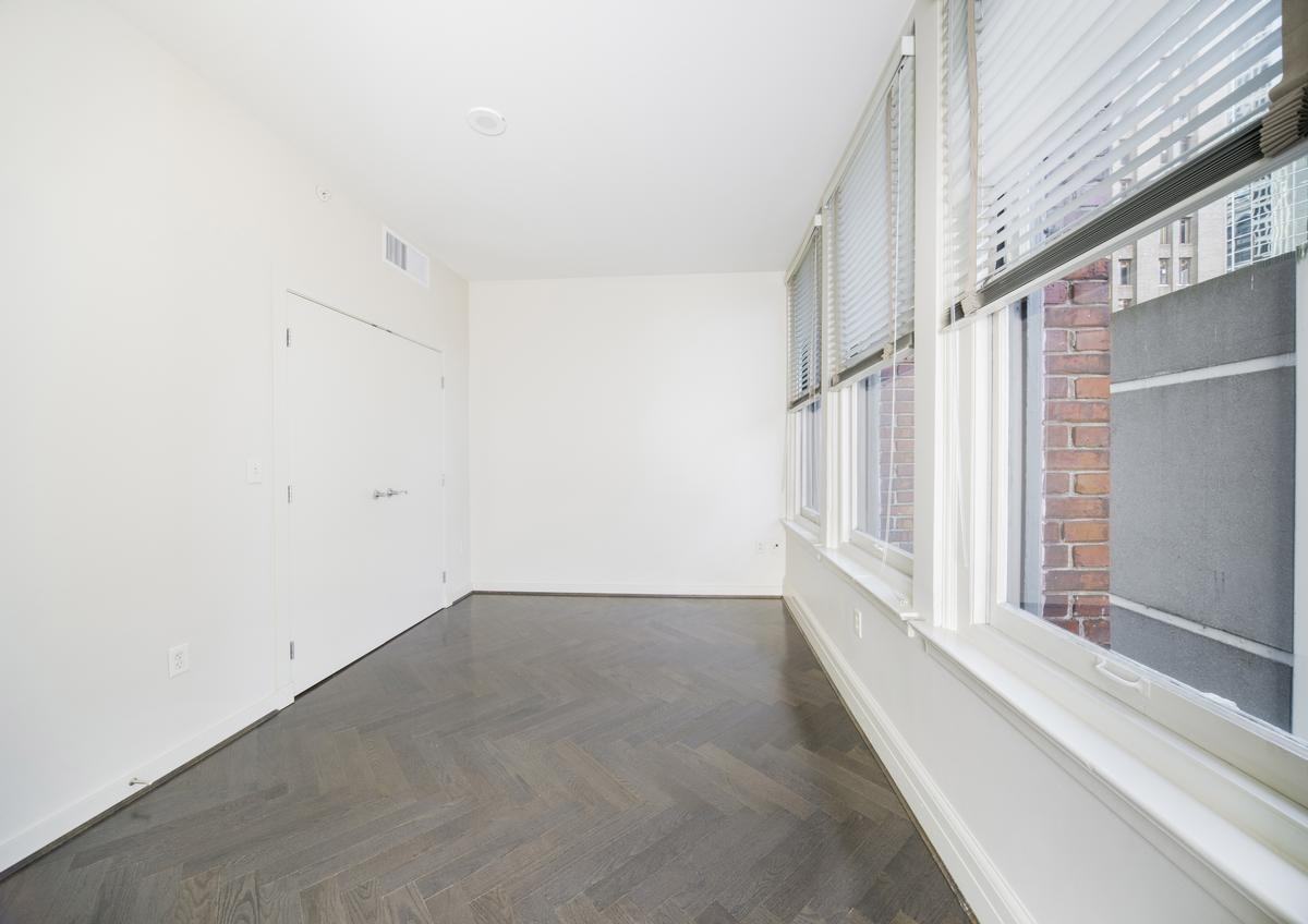 1301 4th Ave - Photo 4 of 7